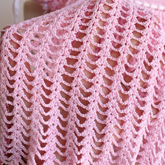 Vintage Baby Dress, Pink Little Girls Frock, Crochet - Picture 4 of 10